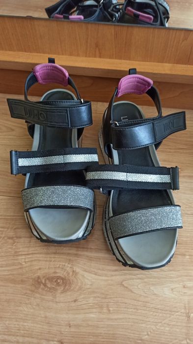 Sandaly na koturnie Liu Jo 39