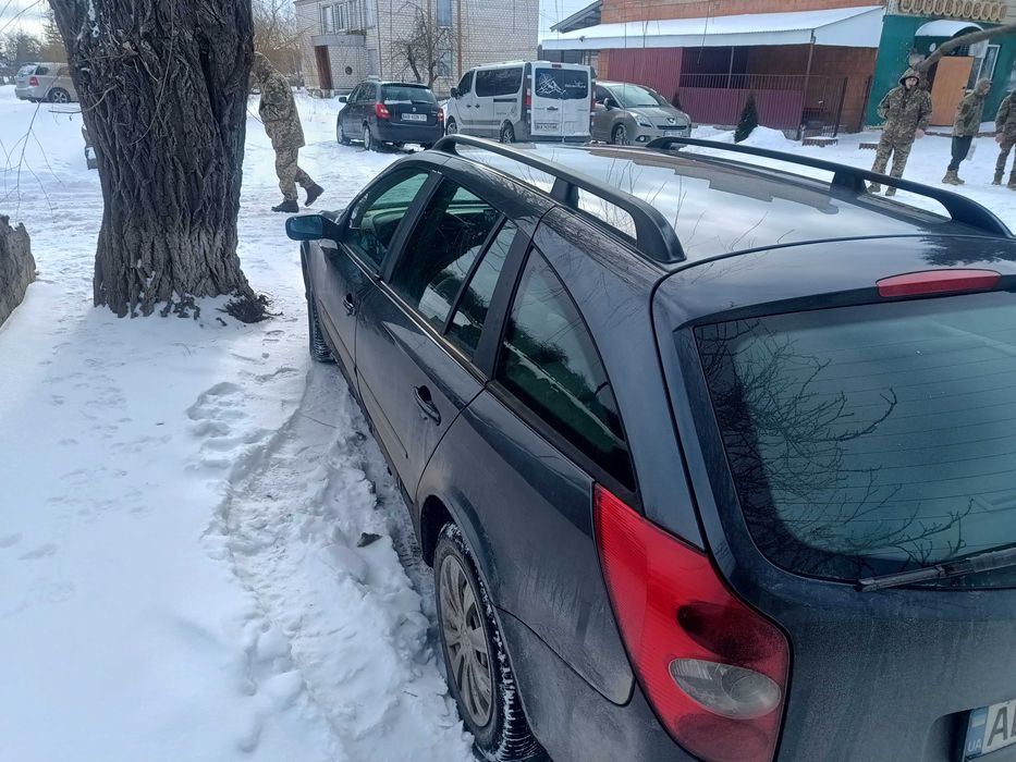 Рено Лагуна 2002 року