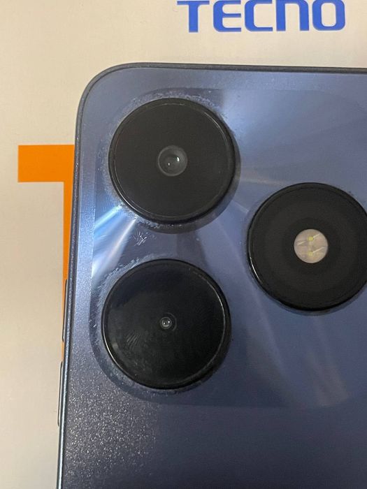 Продам Tecno Spark10 в хорошем состоянии