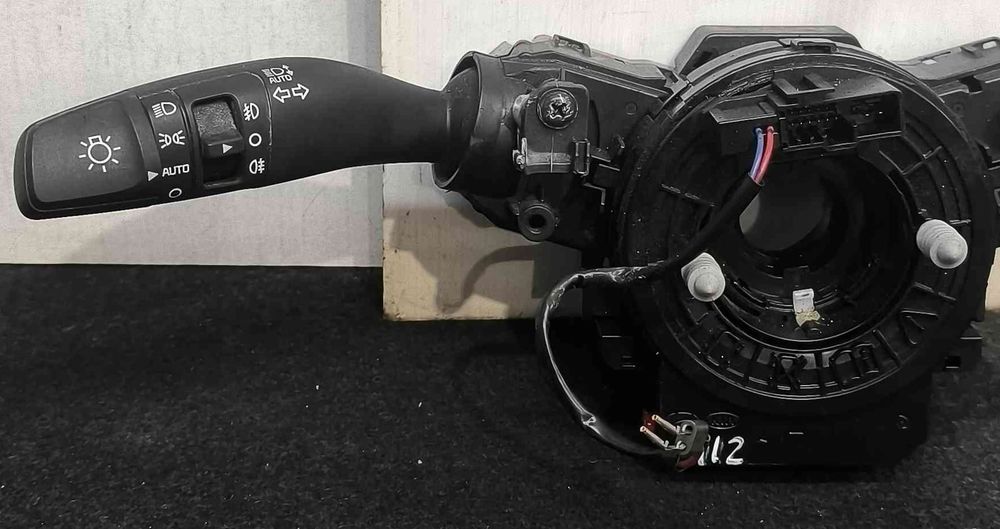 Conjunto / Manetes de Luzes e Limpa Vidros 93404-H8960 - KIA STONIC