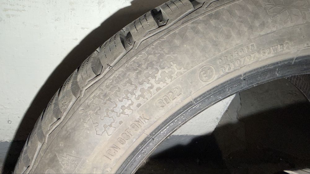 Opony zimowe 225x45x17 Continental i Bridgestone
