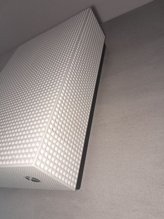 Vendo Xbox one S como nova