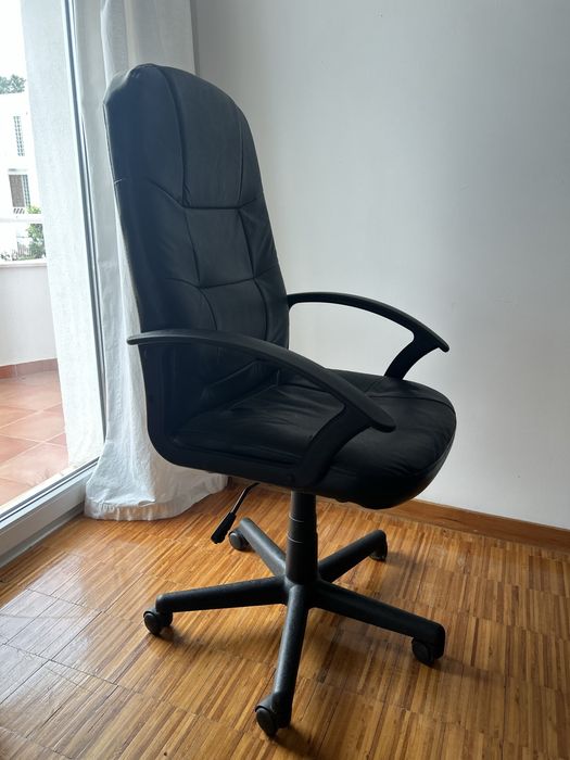 Cadeira de Escritório Staples