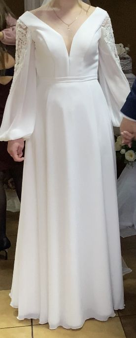 Продам весільну сукню