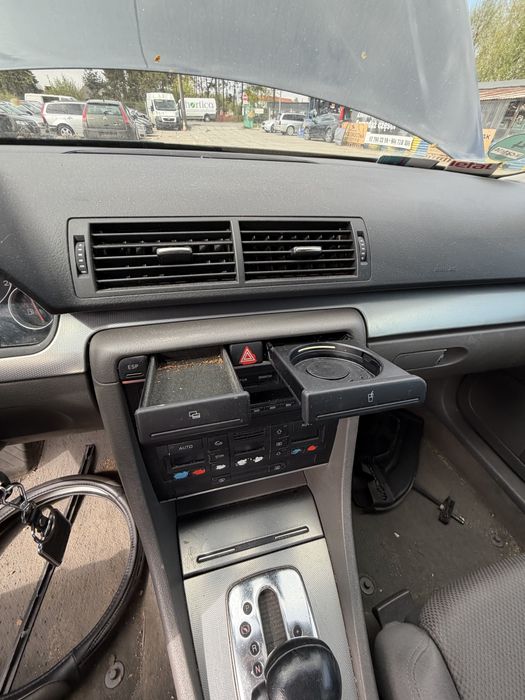 Konsola Audi A4 B6 Deska Rozdzielcza Audi A4B6