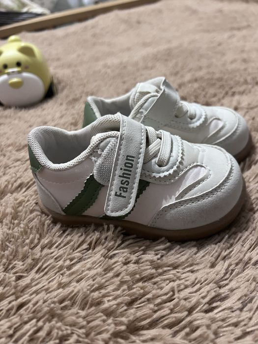 Кросівки, кеди, туфельки на хлопчика