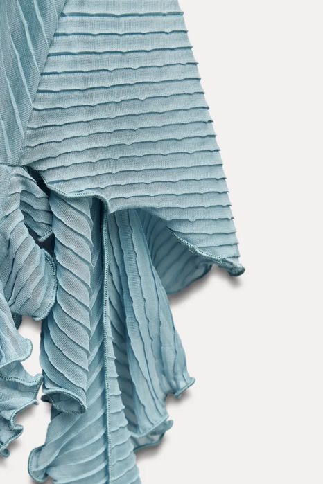 Плиссированное платье с воланами zara