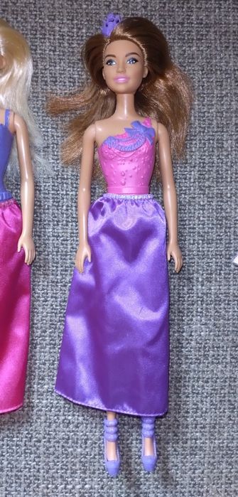 Barbies princesa e Color Reveal
