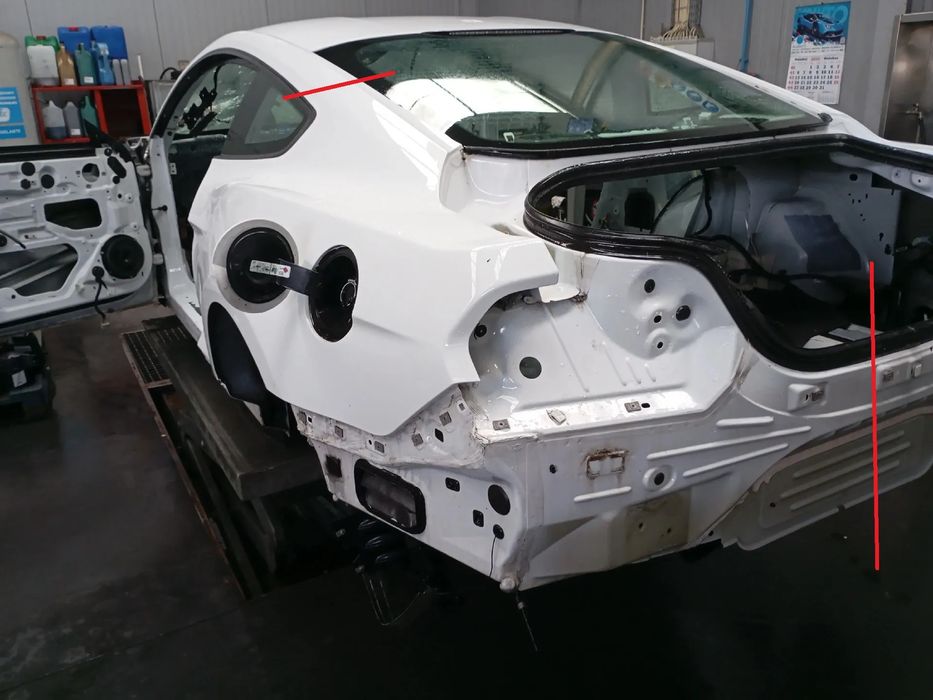 Painel trás esquerdo FORD (USA) Mustang Coupé