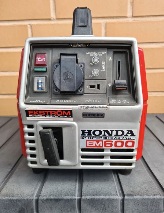 Генератор Honda EM 600