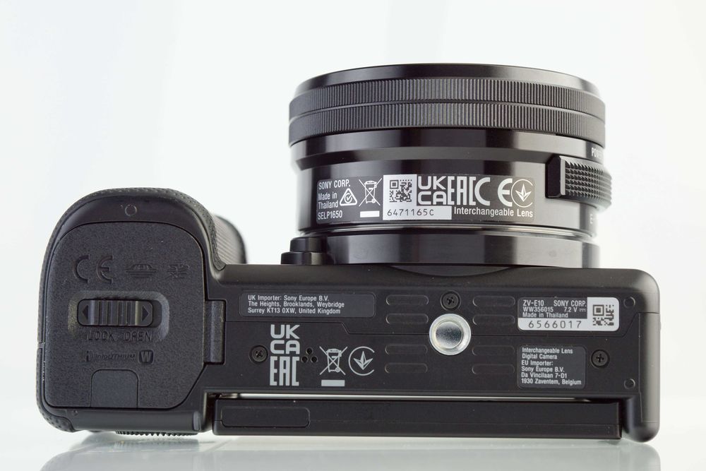 Aparat SONY ZV-E10 24.2Mpx + E 16-50mm PZ OSS 1.898 zdjęć 4K BOX + 32GB # Gwarancja FV
