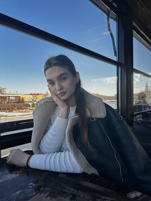 Репетитор англійської мови (онлайн/офлайн)