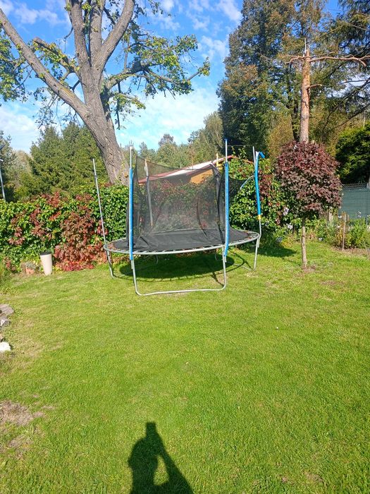 Trampolina ogrodowa 305