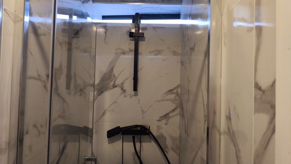 Quarto com suíte em Arcozelo Barcelos para entrega imediata.