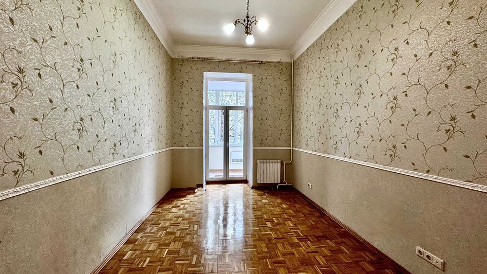 Продажа 3х ком квартиры Без комиссии вул. Саксаганского 41B,  тихий центр Киева