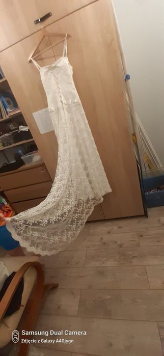 Suknia ślubna z bolerkiem