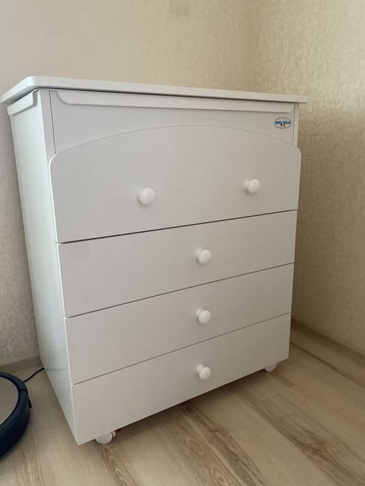 Дитячий комод