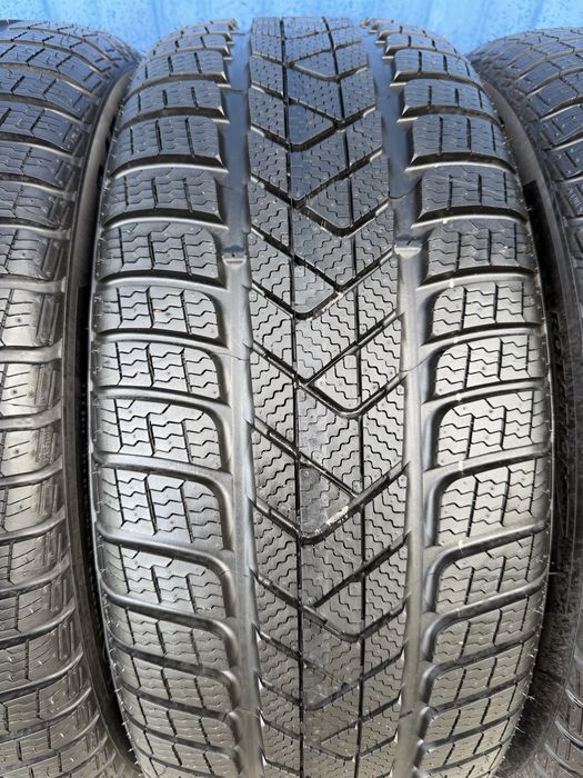 Зима 4шт 245/45R19 102V XL Pirelli Winter Sottozero 3 RSC *