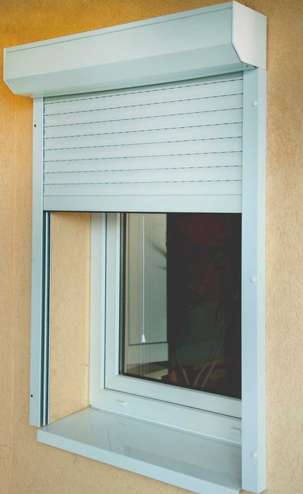 Захисні антивандальні ролети. Рольставни