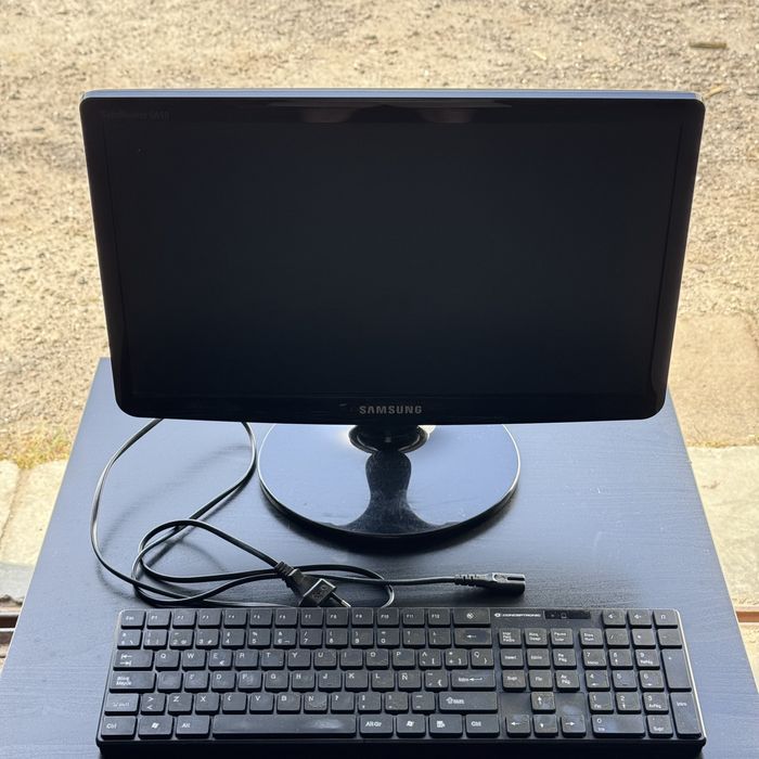 Monitor LCD Samsung S19A10N 18.5” + OFERTA