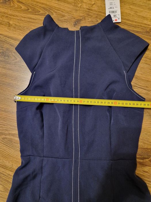 Nowa sukienka Reserved r. 38