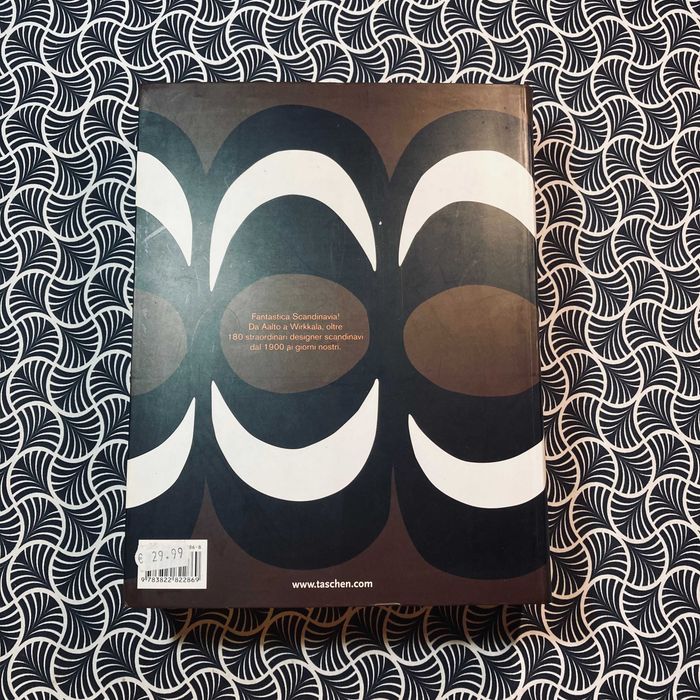 Design in Scandinavia - Charlotte & Peter Fiell