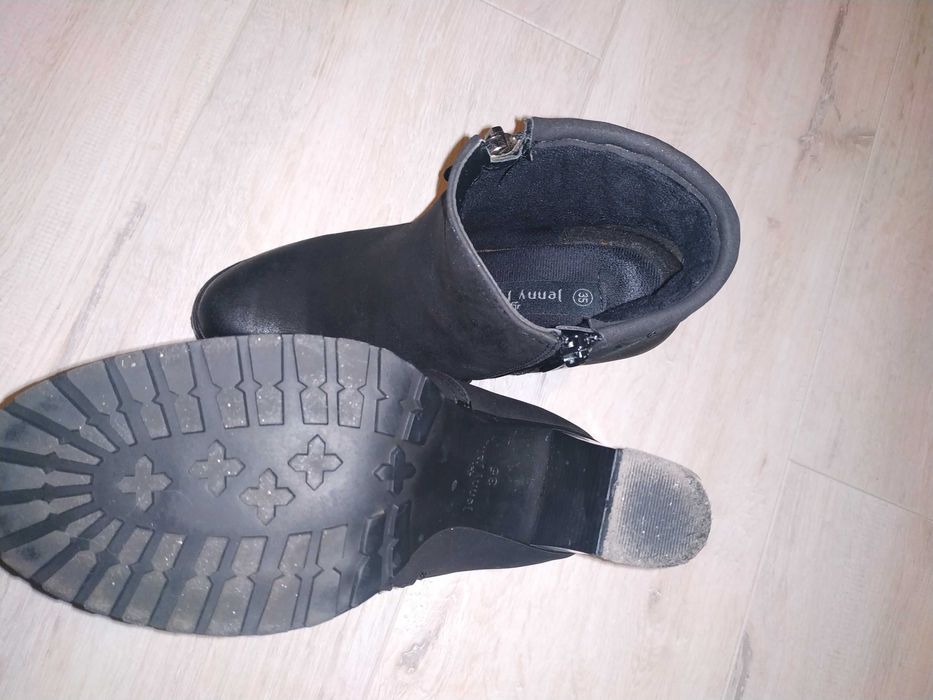 Buty damskie r. 35
