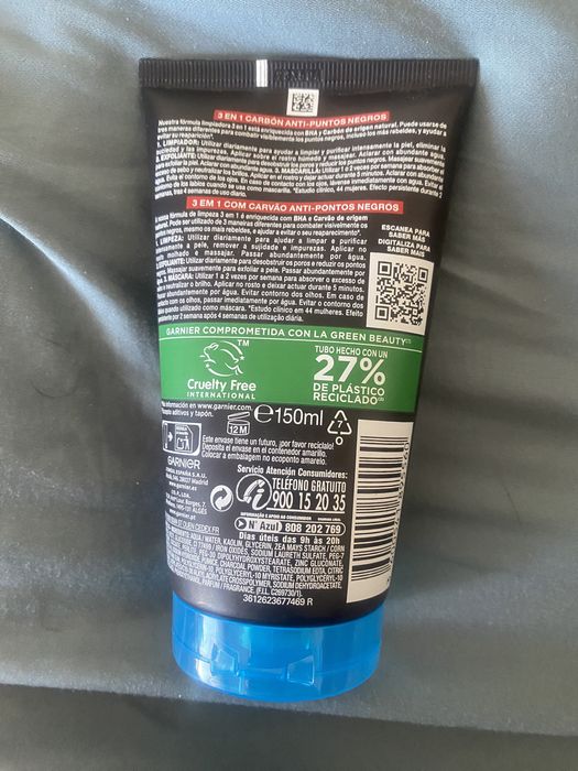 Esfoliante Garnier ( troco por coisas ) - c/ Acido Salicilico e Carvão