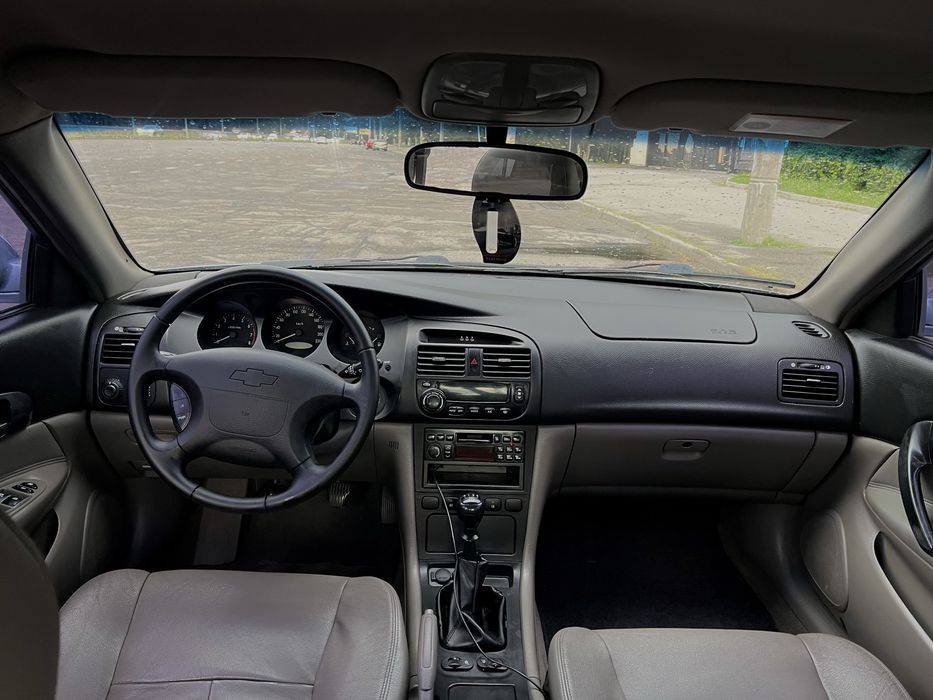 Chevrolet Evanda 2.0 2005 рік  кондиціонер працює