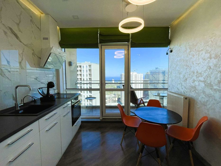 Квартира посуточно в Аркадии. вид на море, Лоджия Паркинг Свет есть