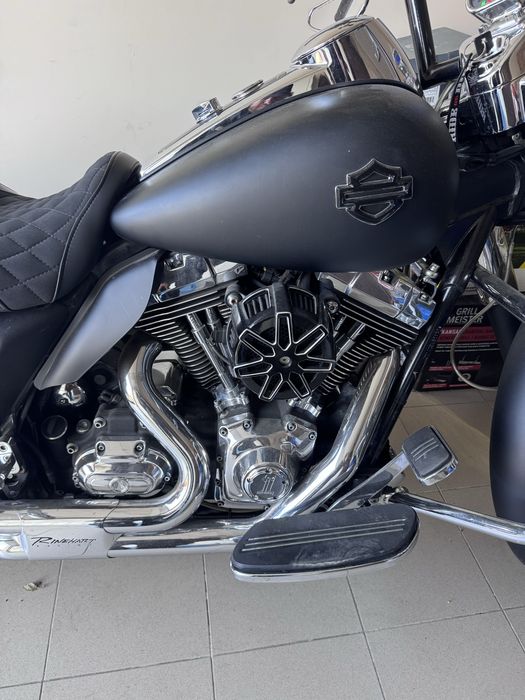 Harley Davidson street glide