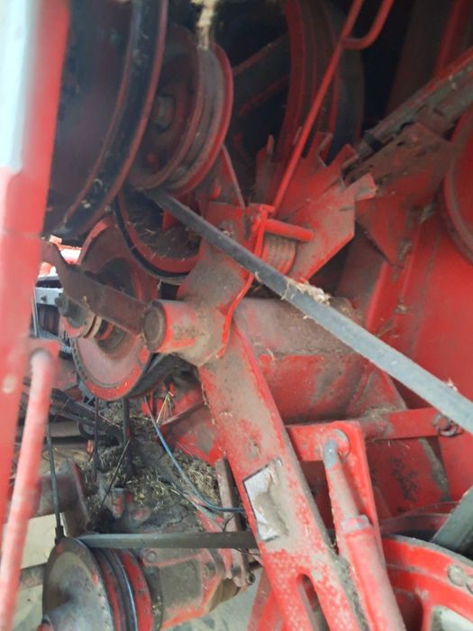 Kombajn na części Massey Ferguson 307 silnik sieczkarnia koło pasowe