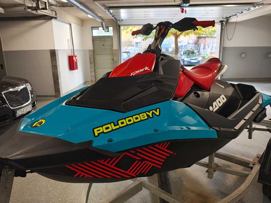 SeaDoo Spark Trixx 2-up, VTS, IBR, 82mth + przyczepka - okazja
