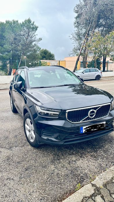Volvo XC40 preto