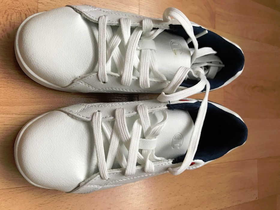 Nowe markowe buty dziecięce Champion 1