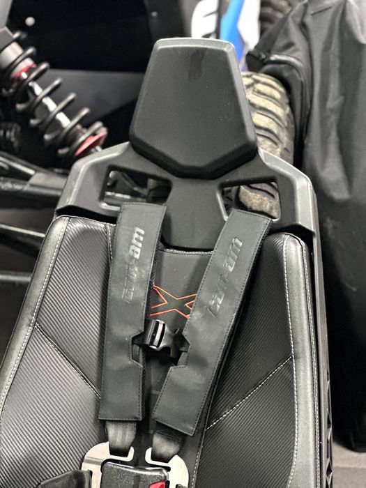 2 Bancos/Baquets + cintos Originais Can-Am X3 2020 NOVOS
