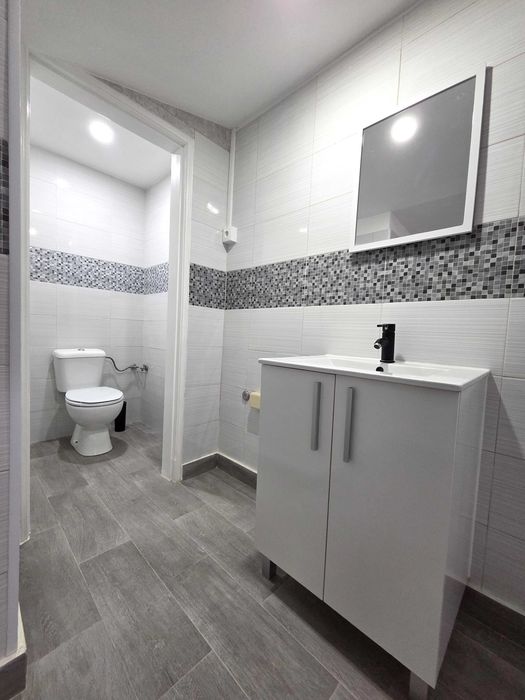 Alugo Espaço Comercial/ Armazém Sesimbra Vila