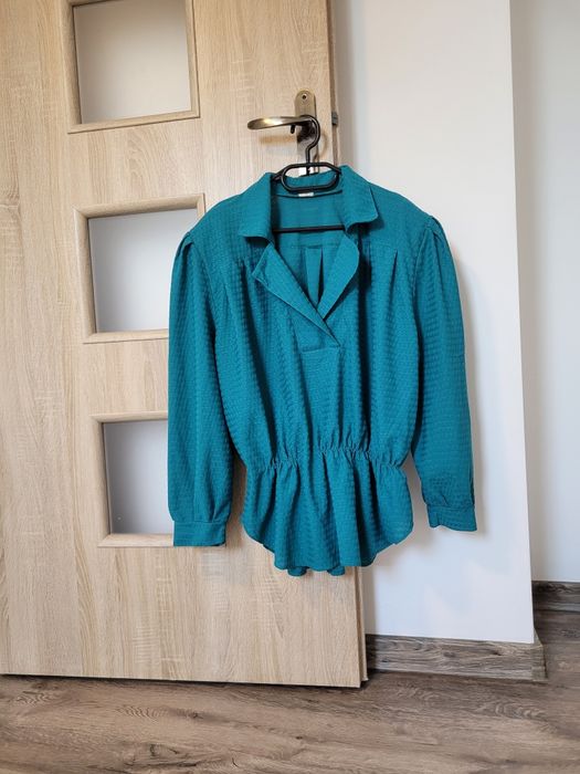 Bluzka z baskinką elegancka XL