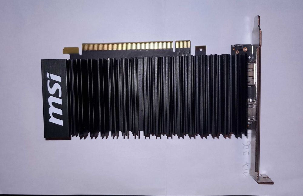 Placa gráfica MSI GTX 1030 OC - semi nova