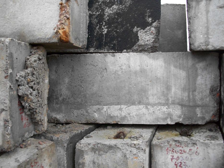 Продам фундаментні блоки