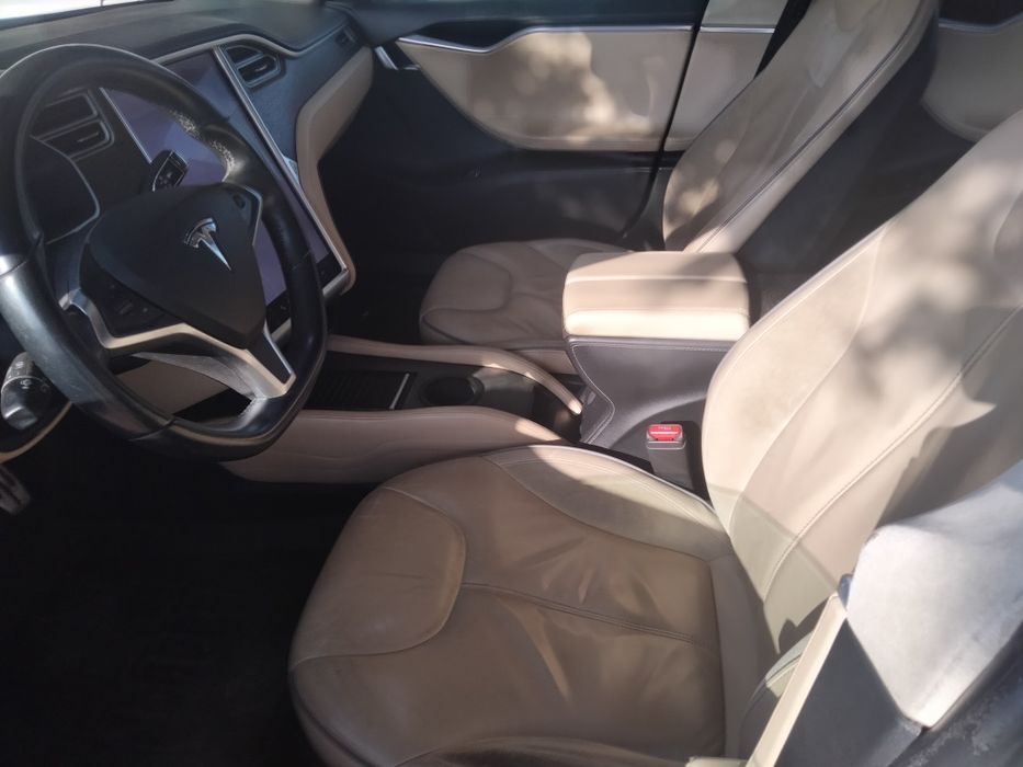 Tesla Model S — fotografia 6