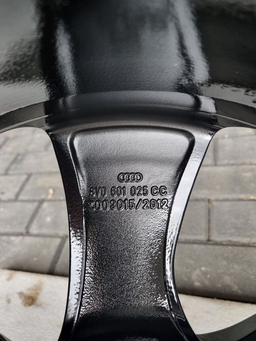 Oryginalne Felgi 18 Audi 8V0 5x112 Jak nowe A3 S3 A4 TT A6 Sline S-line