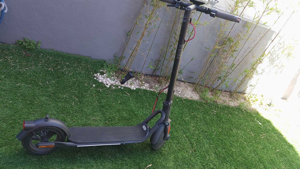 Trotinete Elétrica NAVEE V40i Pro 700W