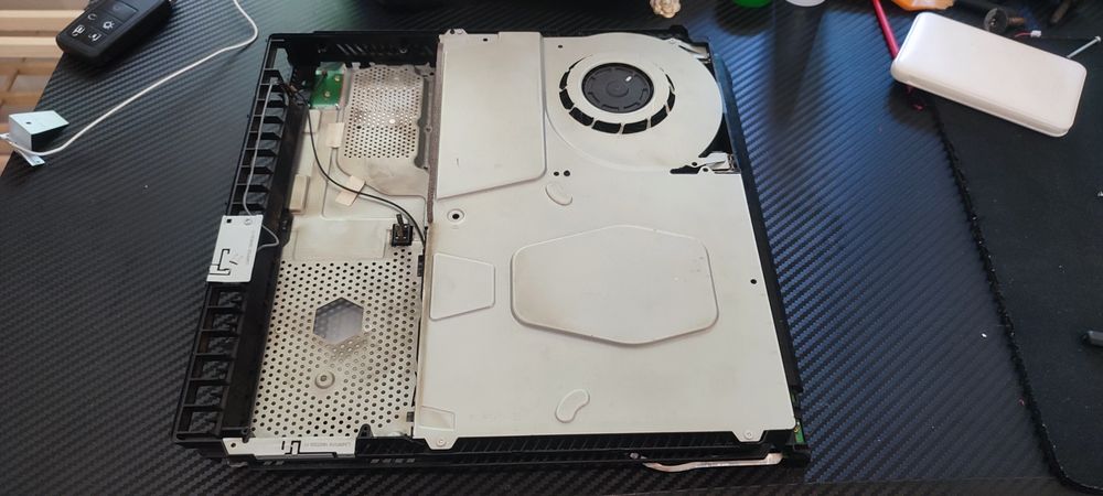 Playstation 4 Slim para peças ou arrumar