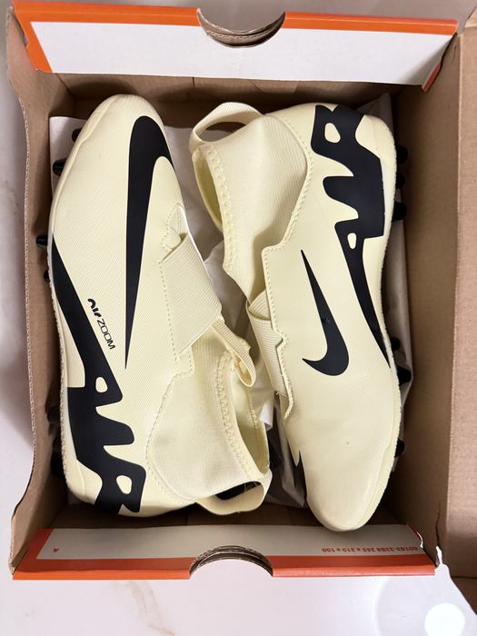 Nike jr zoom superfly euro 38 (24 cm)