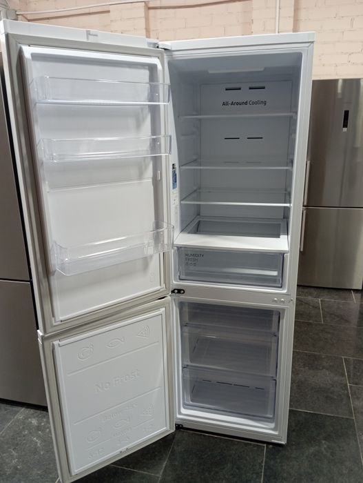 Холодильник Samsung No-Frost 185см INVERTER A+++ 2023год из Германии