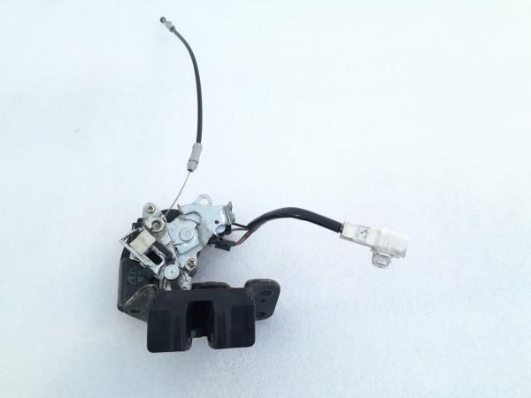 Fechadura / fecho da mala TOYOTA Corolla Hatchback (_E12_)