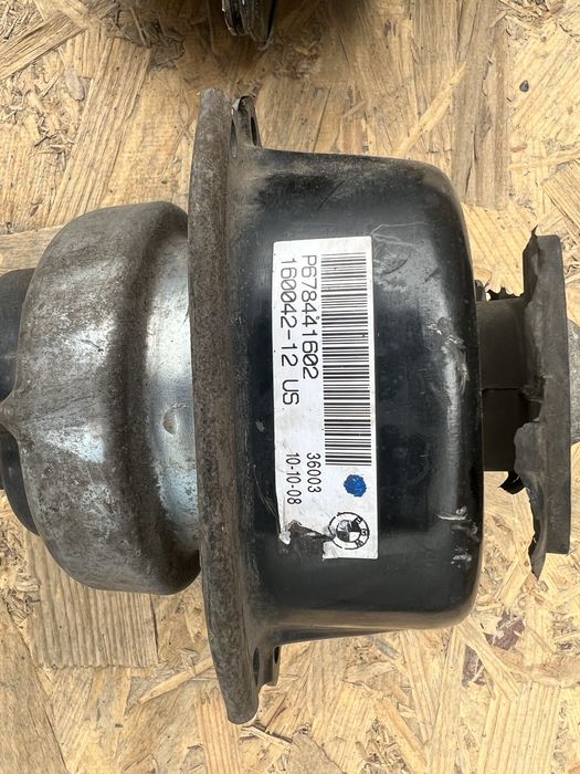 Продам подушку двигуна бмв х5 Е70 3.0 дізель