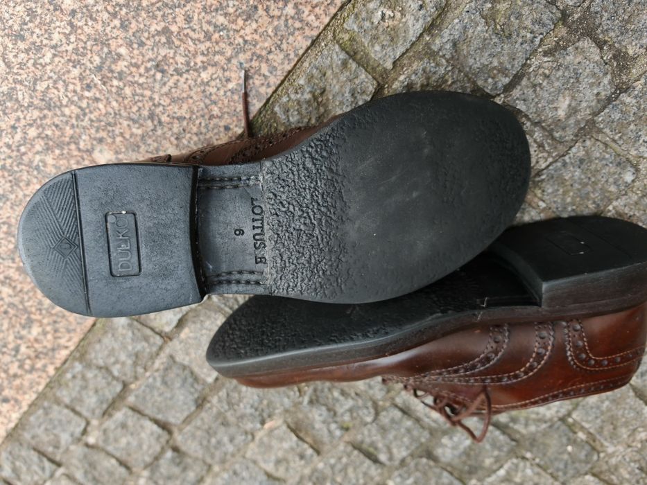 Sapatos Lotusse tamanho 6 ou 39.5