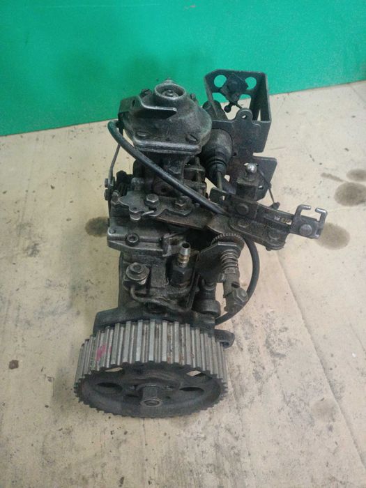 ТНВД БМВ 2.4 дизель турбо.